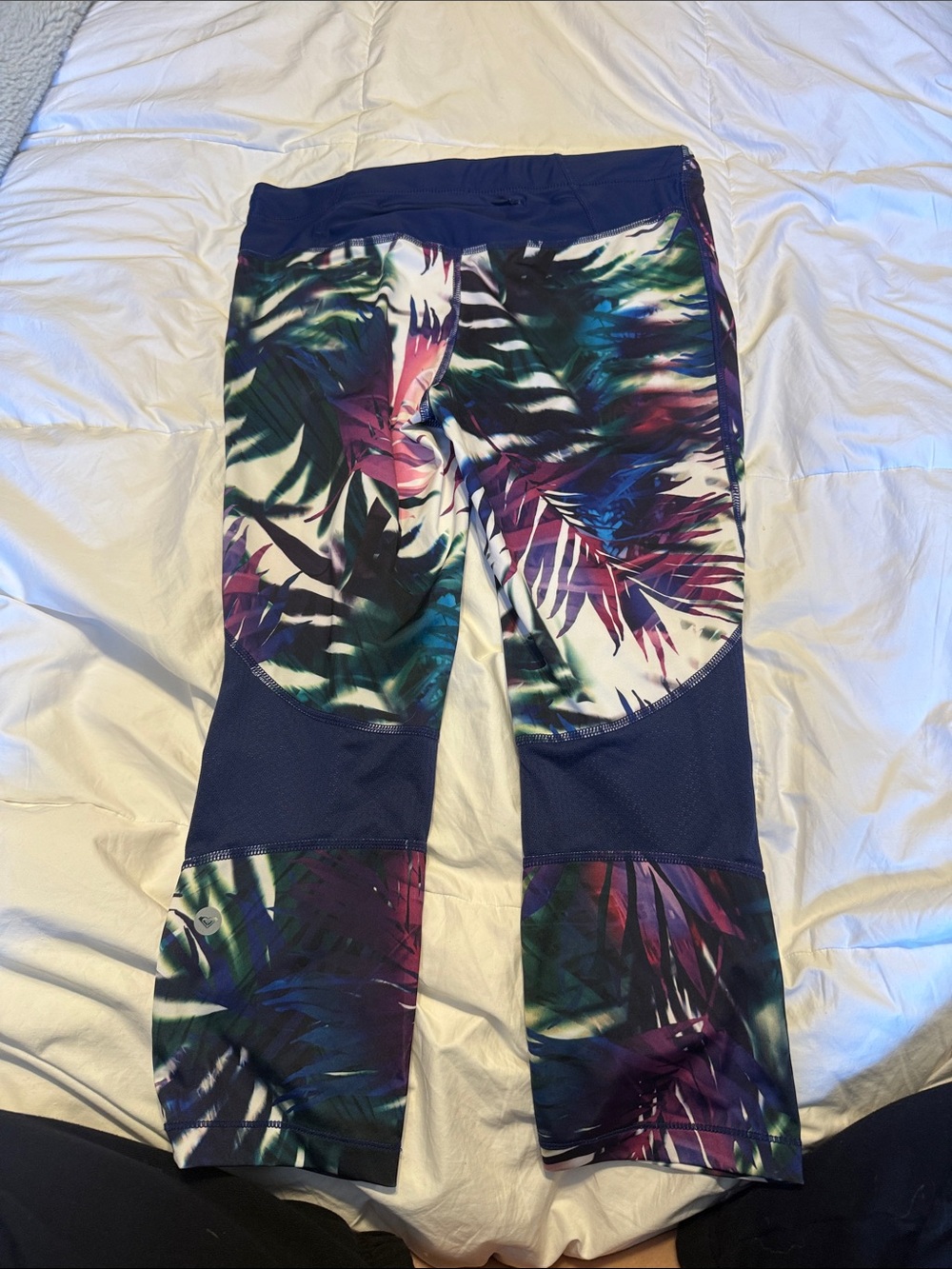Roxy Tropical Print Sports Bra & Leggings Set - Multicolor - Picture 7 of 11